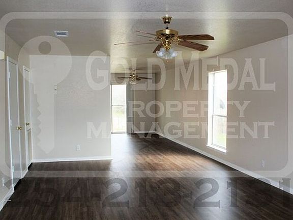 3rd image of 104 Avenue C APT D