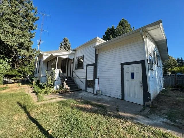 2 bed, 900 sqft, $1,550 — Photo 1