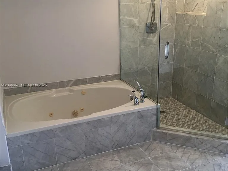 3640 Yacht Club Dr #1609 — Photo 13