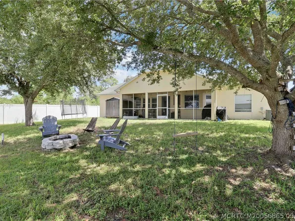 5901 Hickory Dr, Fort Pierce, FL 34982