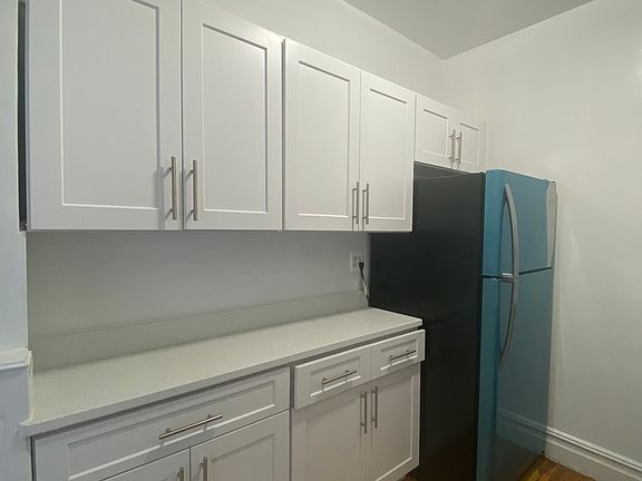 4th image of 68-12 Yellowstone Blvd #5G