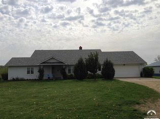 13460 262nd St, Lawrence, KS 66044