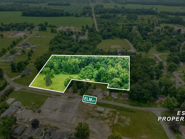 1100 Elm St, Manitou Beach, MI 49253