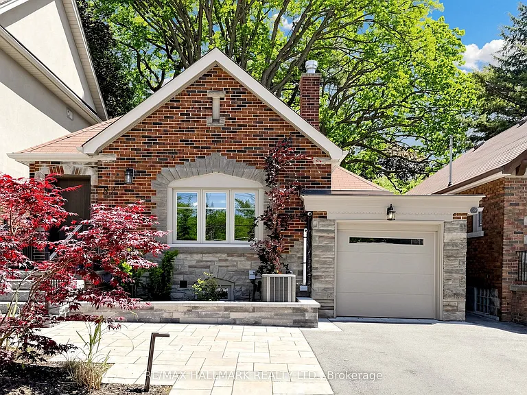 87 Fallingbrook Rd — Photo 1