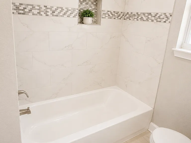 504 Engman St #B — Photo 9