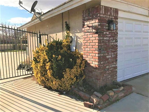 3rd image of 7082 Loma Vista Ave