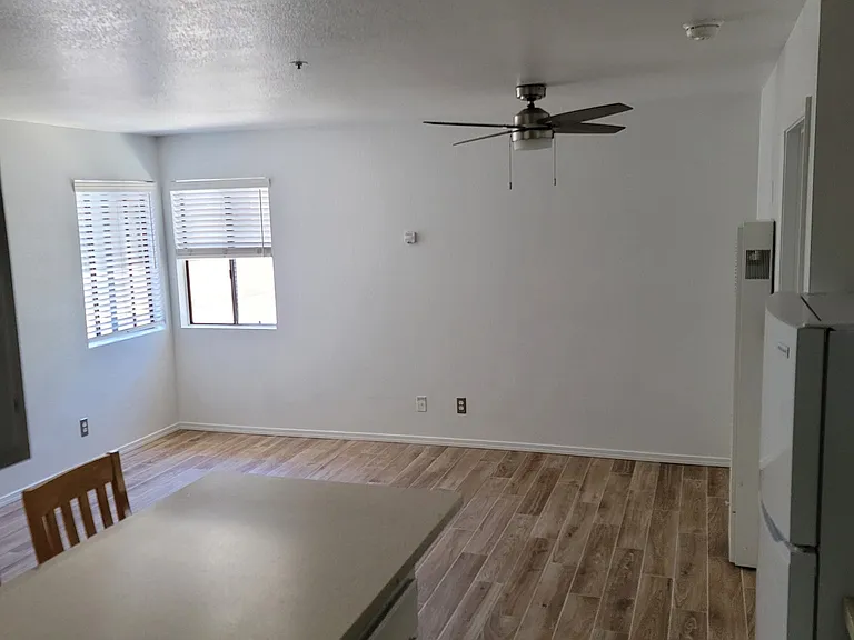 515 Grande Ave #D — Photo 6