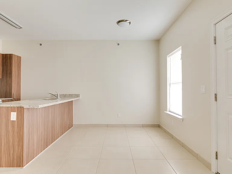 Enclave Apartments — Photo 19