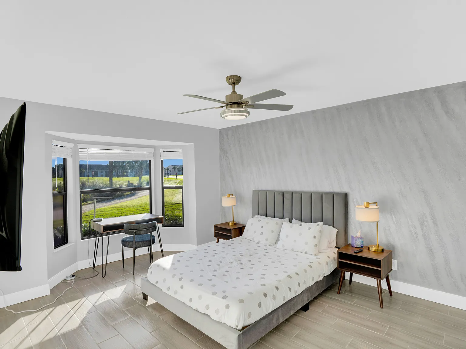 2 bed, $5,500 — Photo 2