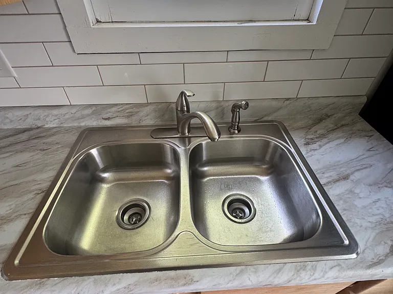 1010 Wingert St #1/2 — Photo 6