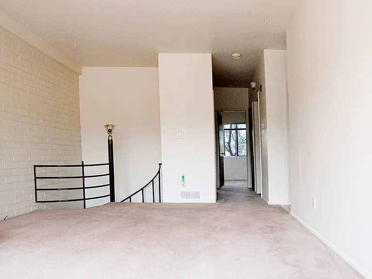 3355-3357 Stanford Ave #3355 — Photo 3