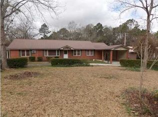 1296 2nd St S, Defuniak Springs, FL 32435