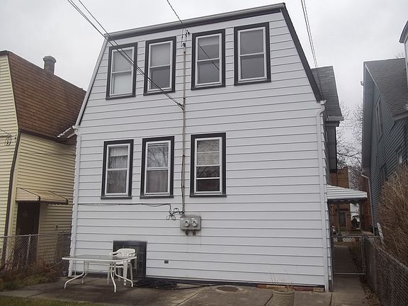3rd image of 5535 N Austin Ave