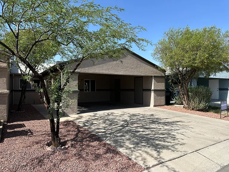 5130 S Montana Pl — Photo 2