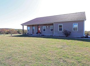 1042 Meadowbrook Ln, Farmington, MO 63640