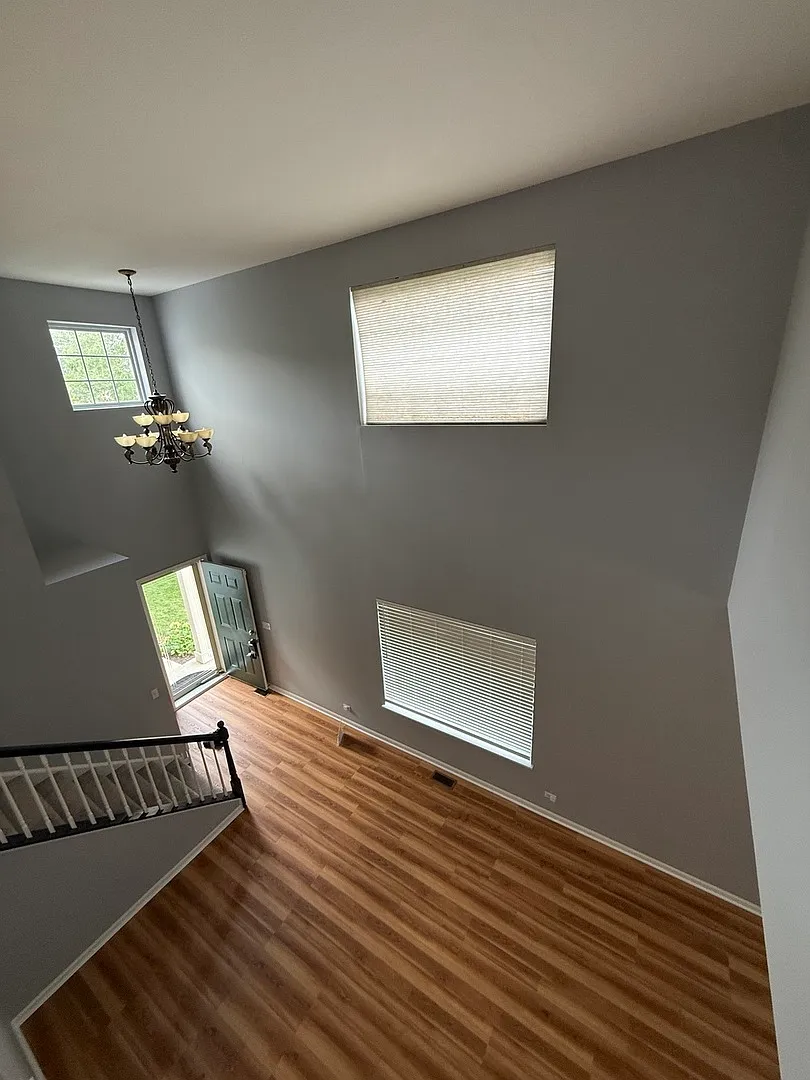 3 bed, 2.5 bath, 1698 sqft, $2,850 — Photo 3