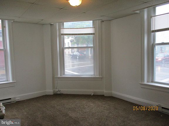 2nd image of 201 E Franklin St
