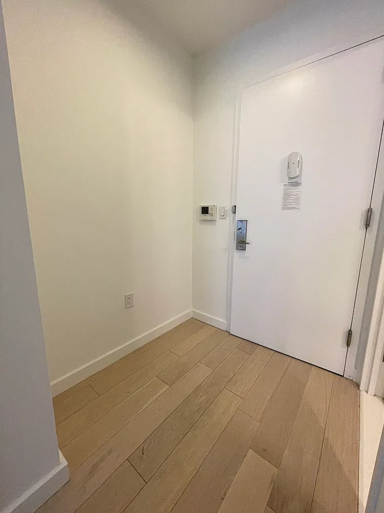 535 W 43rd St N — Photo 4