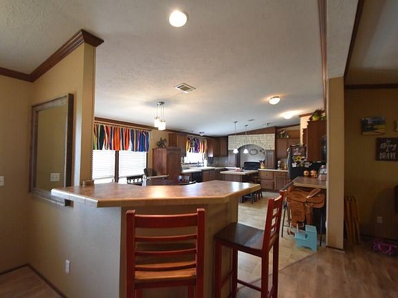 3rd image of 1043 Lincoln Dr