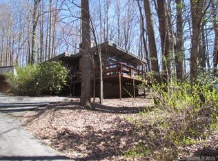 290 Haven Dr, Saluda, NC 28773