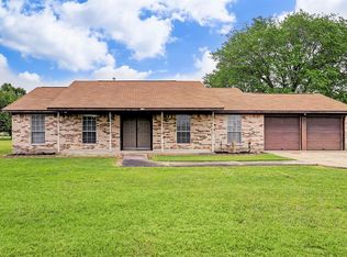 112 Alleda Rd, Prairie View, TX 77484