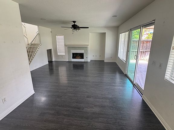 3rd image of 40586 Heyerdahl Ave