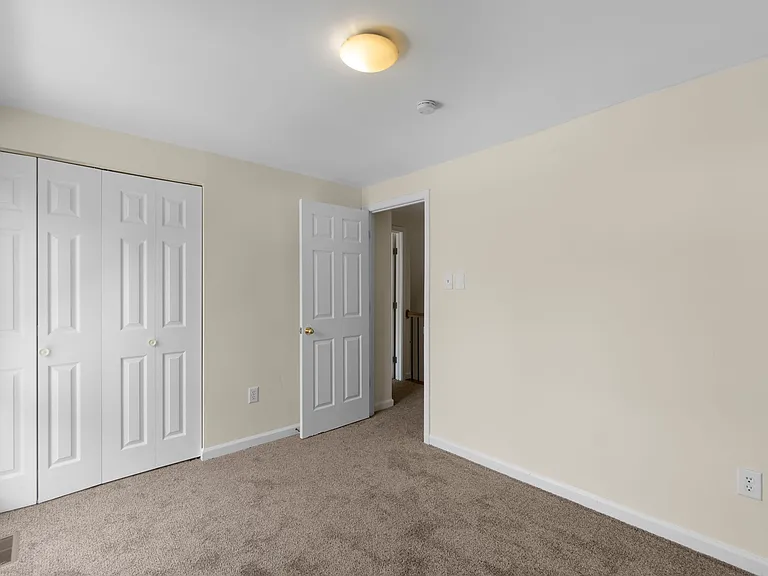 10289 Daystar Ct — Photo 17
