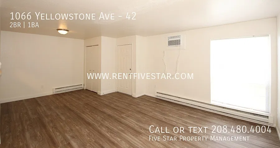 Centrally Located Townhouse with Fiber Optic Internet Included! — Photo 4