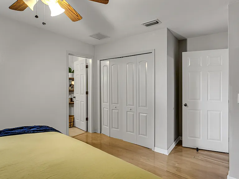 918 W Braddock St — Photo 15
