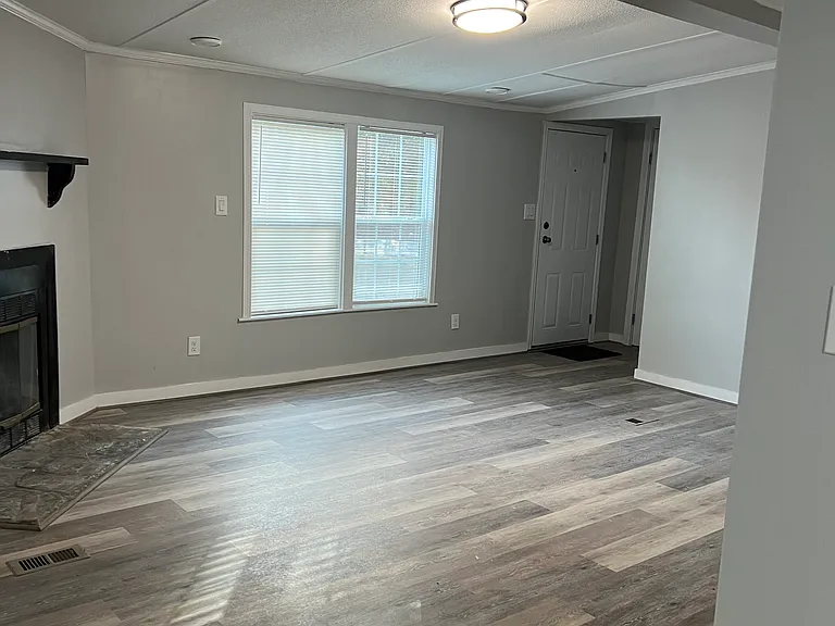 1458 Rocky Ford Rd — Photo 5