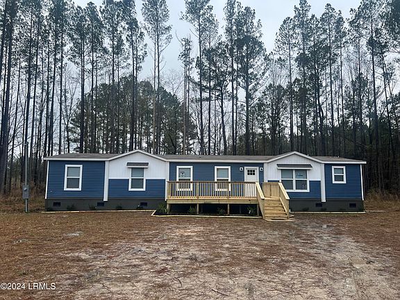 2nd image of 836 Newton Corner Road