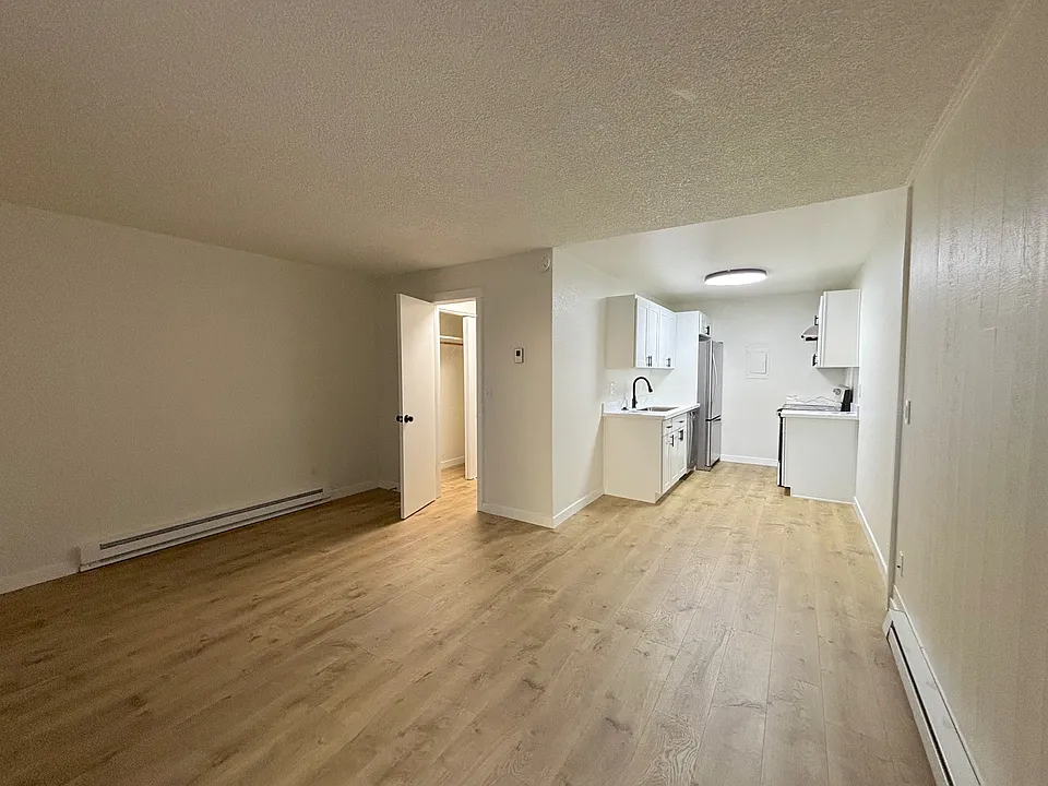 6817 137th Pl NE #451
