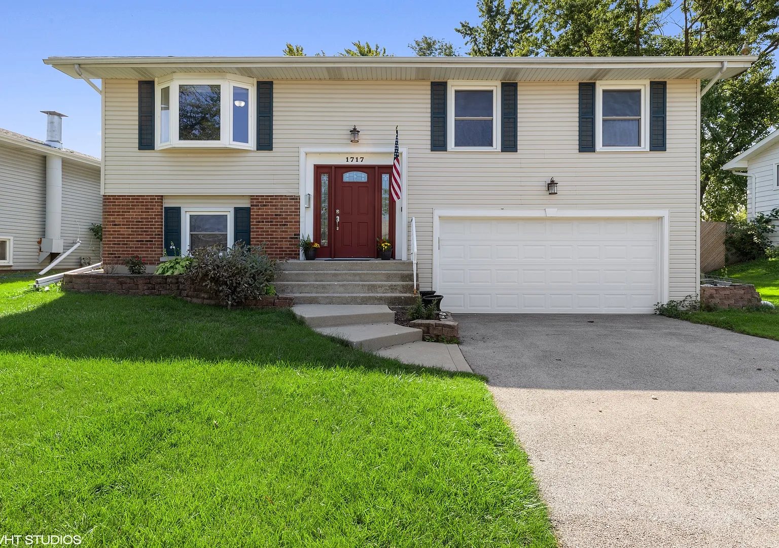 4 bed, 2067 sqft, $3,500 — Photo 1