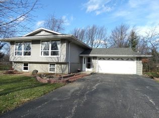 1020 E Division St, Lockport, IL 60441