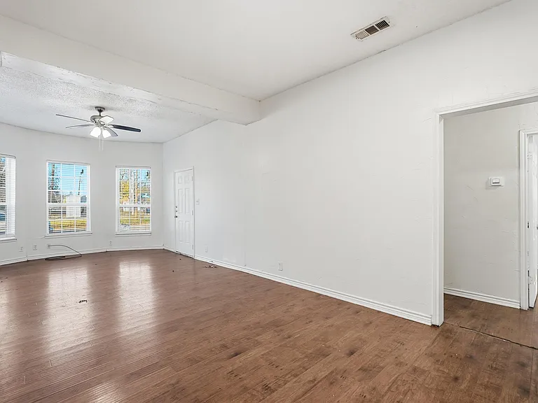 900 W Morgan St — Photo 11