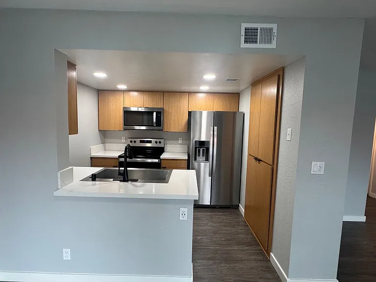 Corona Pointe Resort — Photo 146