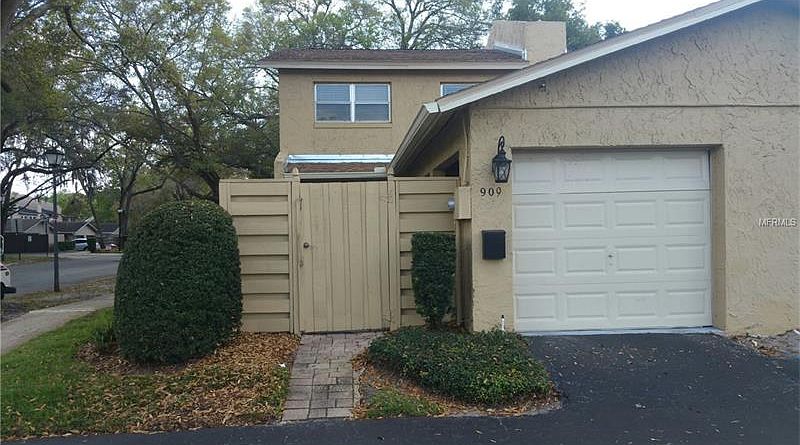 1st image of 909 Park Lake Cir #4