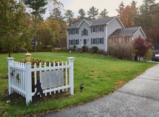 8 Archers Way, Acushnet, MA 02743