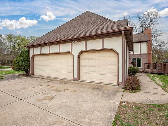 4th image of 36 Wildwood Dr
