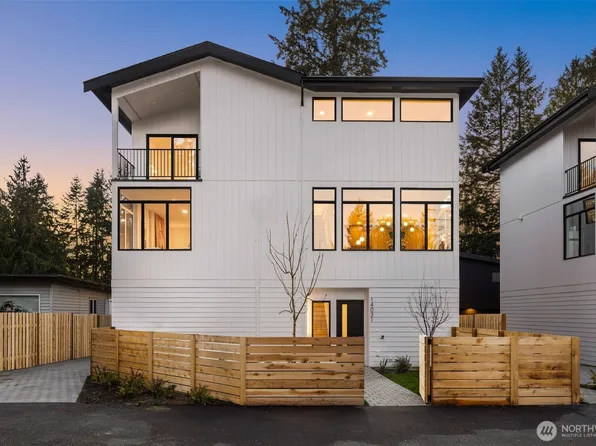 14031 Densmore Avenue N, Seattle, WA 98133