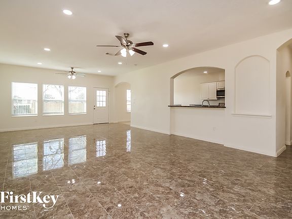 3rd image of 13631 Padgett Dr