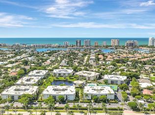 788 Park Shore DR #E39, NAPLES, FL 34103