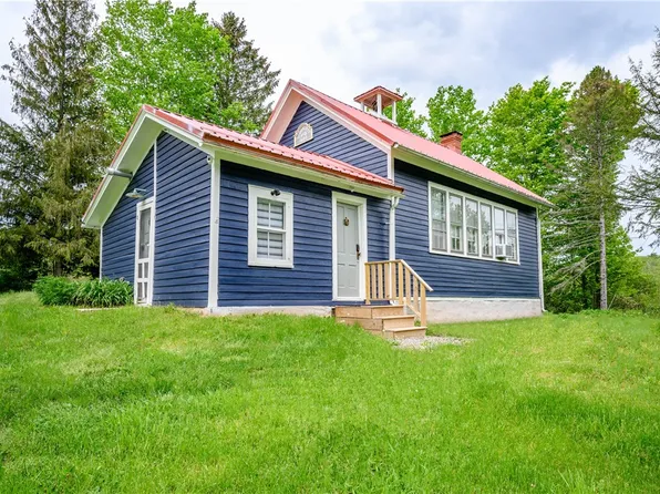6255 Italy Valley Rd, Naples, NY 14512