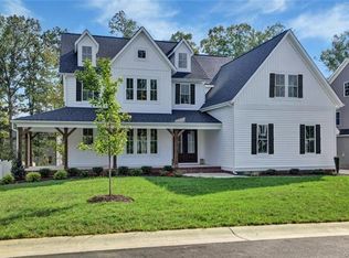 15607 Willowmore Dr, Midlothian, VA 23112