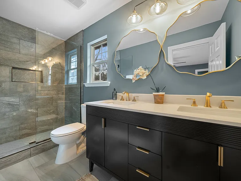 1923 Britt Pl #C — Photo 8