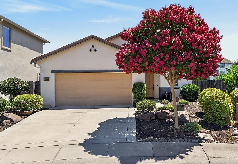 1st image of 9582 Blue Mountain Way