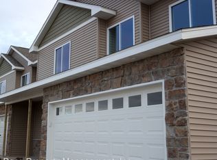 1245-1251 Lilly Ln, North Liberty, IA 53217