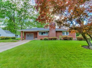 164 Inwood Blvd, Avon Lake, OH 44012