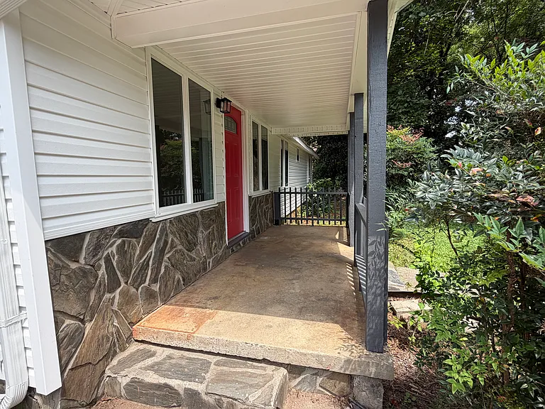 131B Etowah Dr #131B — Photo 2