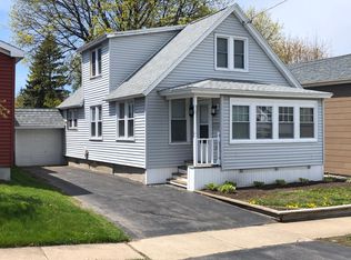246 W 8th St, Oswego, NY 13126